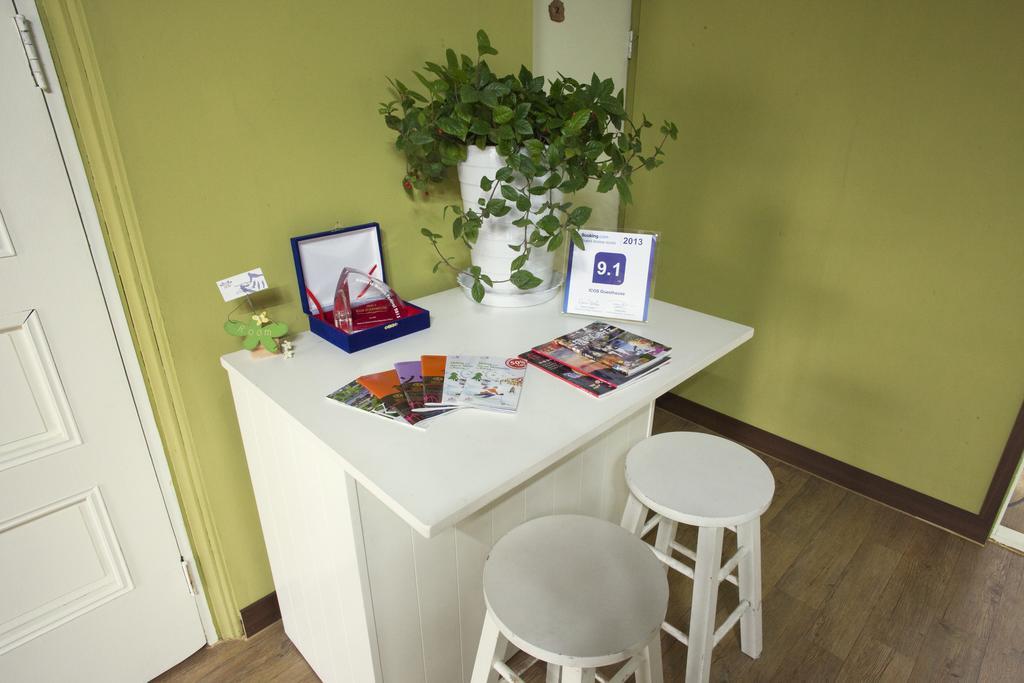 Icos Guesthouse 2 For Female Сеул Экстерьер фото